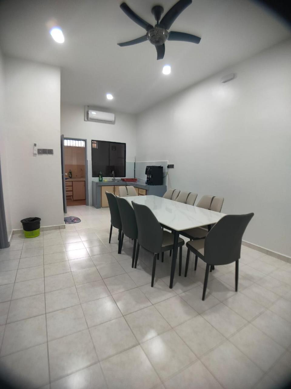 Pd 4r3br 20pax Private Pool Near To The Rumah percutian Port Dickson