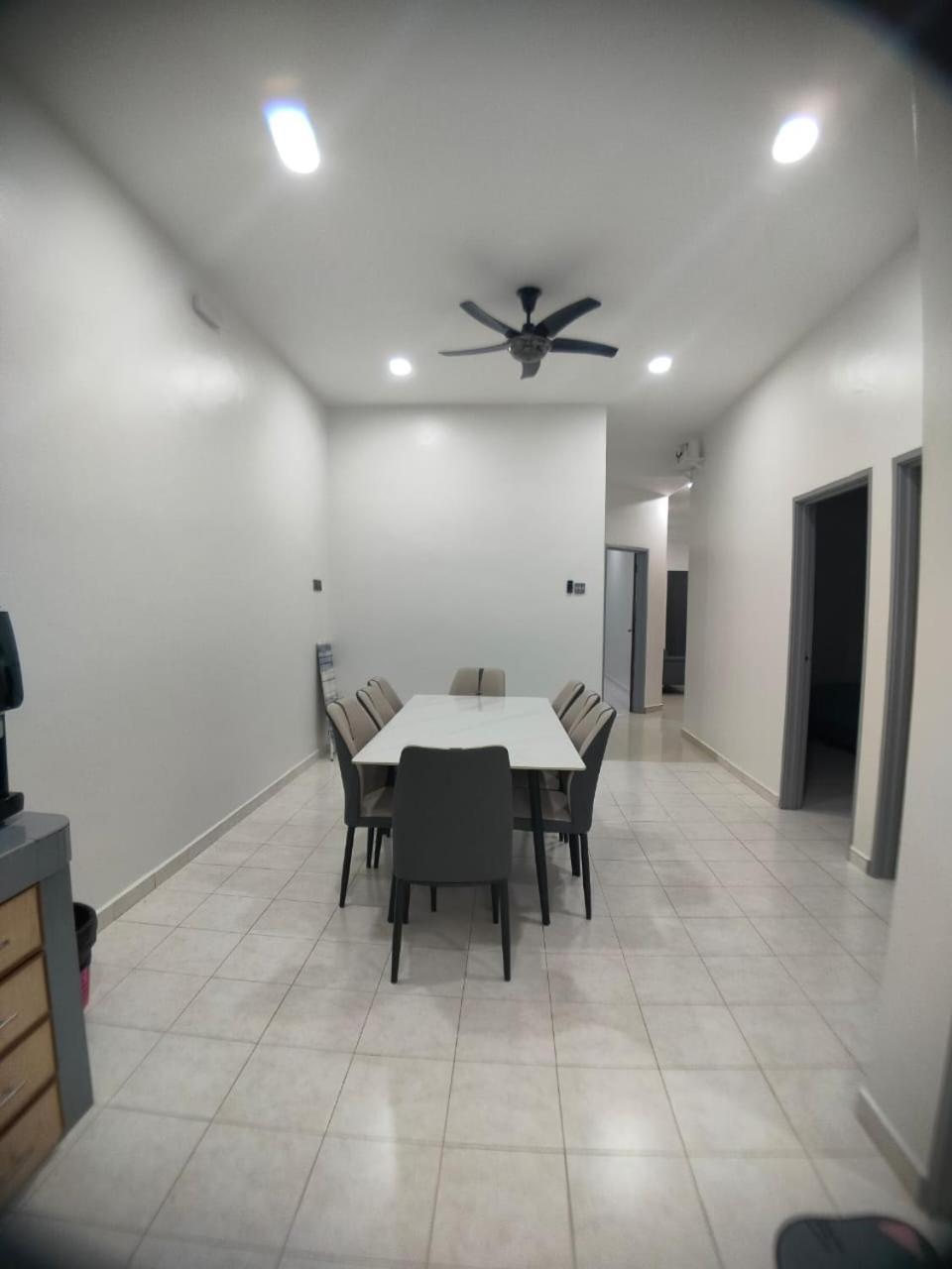 Pd 4r3br 20pax Private Pool Near To The Port Dickson