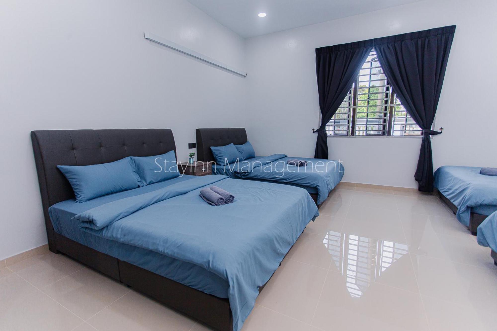 Pd 4r3br 20pax Private Pool Near To The Holiday home Port Dickson