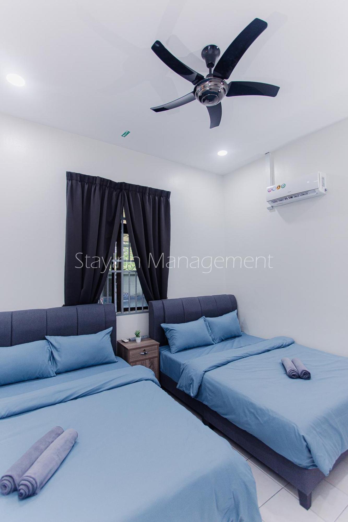 Pd 4r3br 20pax Private Pool Near To The Holiday home Port Dickson